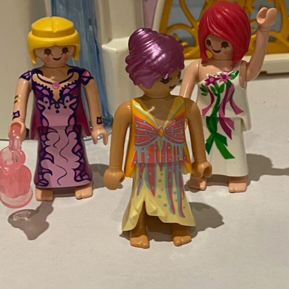 Playmobil Unicornland Lot. Missing pieces. Figures included. - Picture 10 of 10